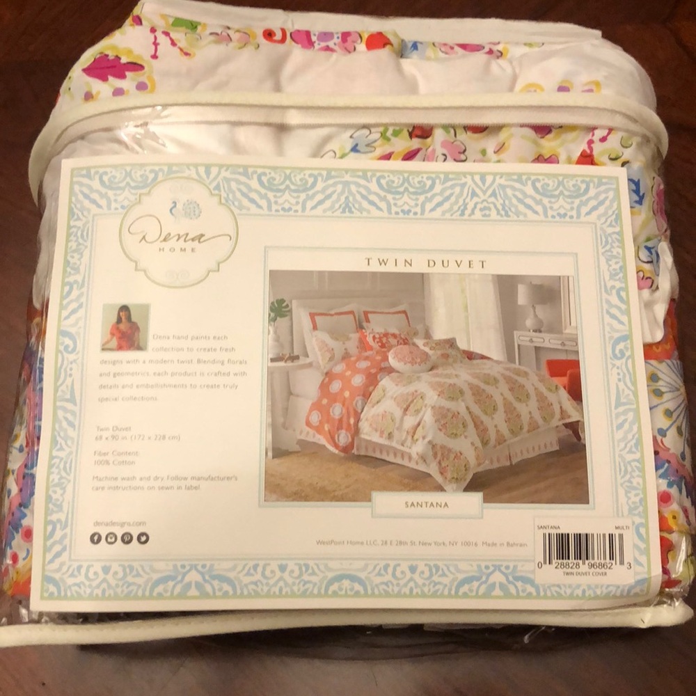 Dena Home - Twin Duvet and Sham. Santana pattern.